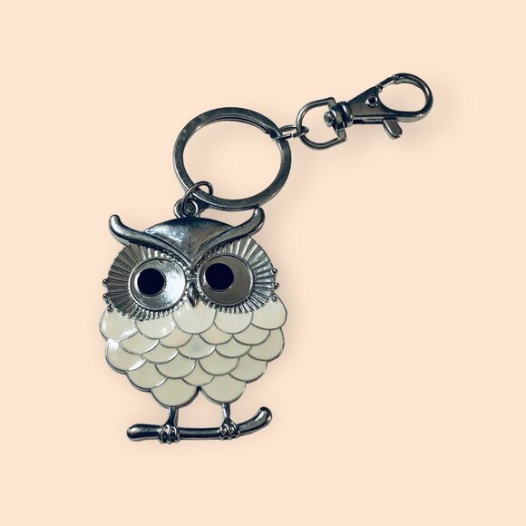 Owl Keychain Keyring With Clasp Hook - Silver Tone Metal & White - Picture 1 of 2